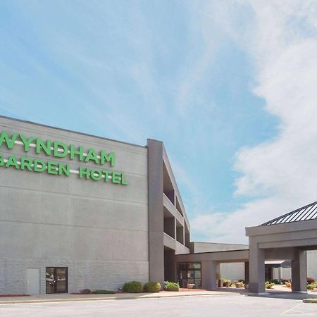 Wyndham Garden Conference Center Champaign - Urbana Hotel Exterior photo