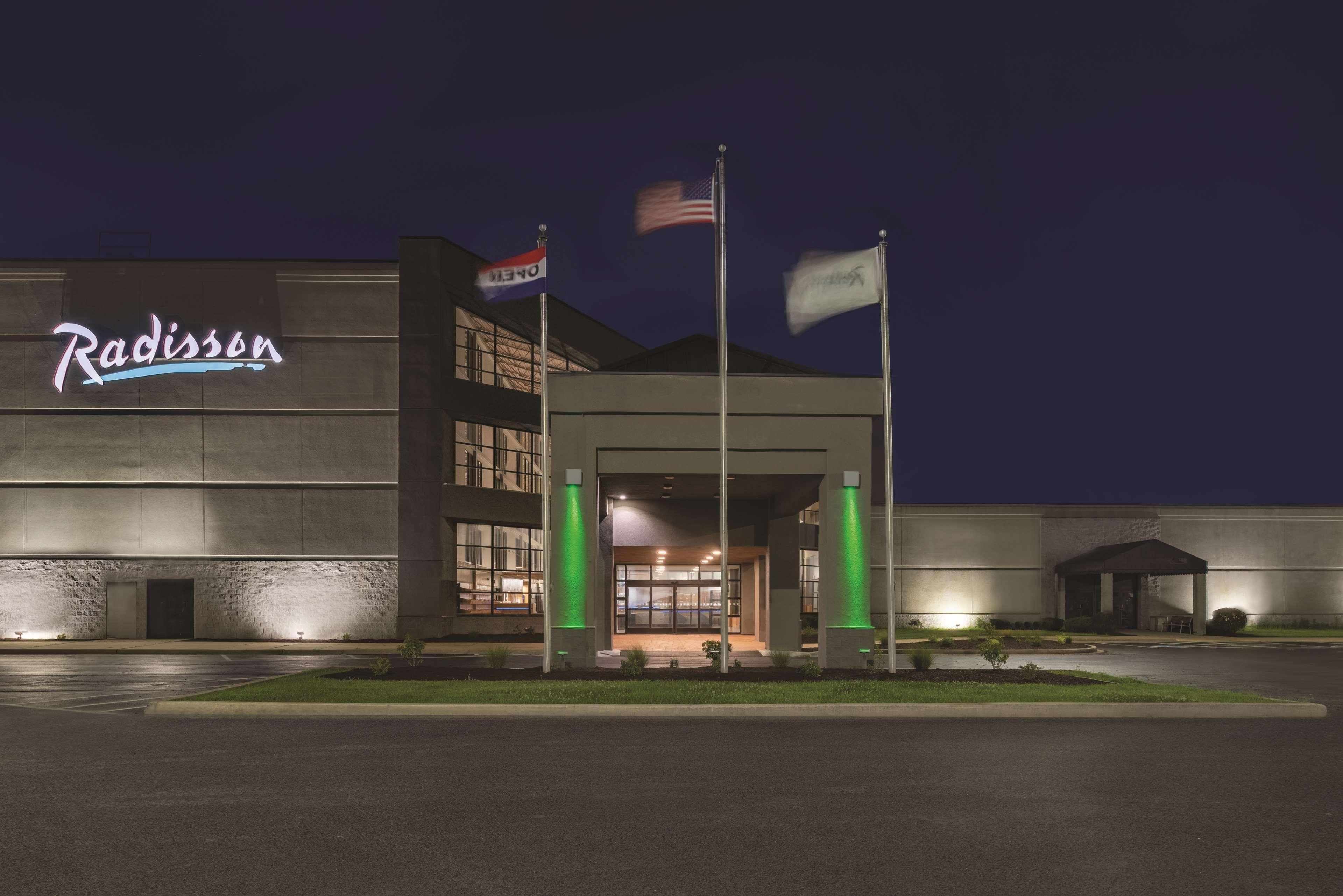 Wyndham Garden Conference Center Champaign - Urbana Hotel Exterior photo